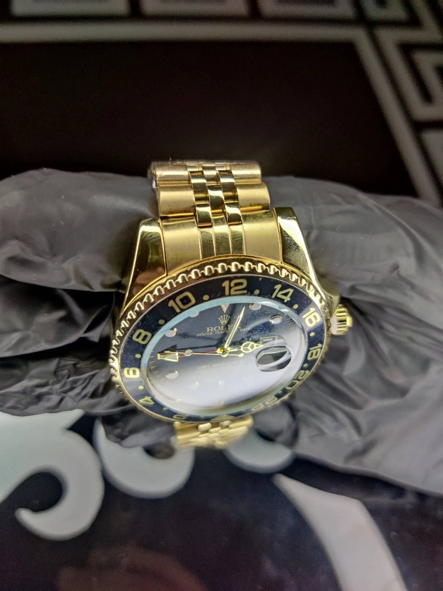 Rolex Gmt-black dial
